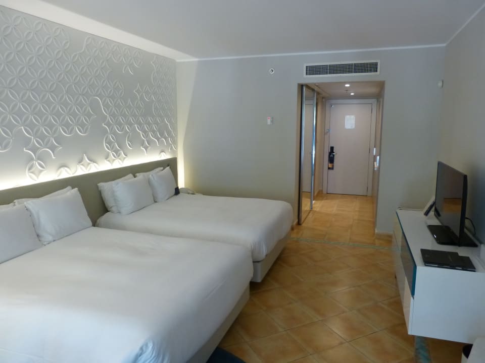 Zimmer Hilton Malta