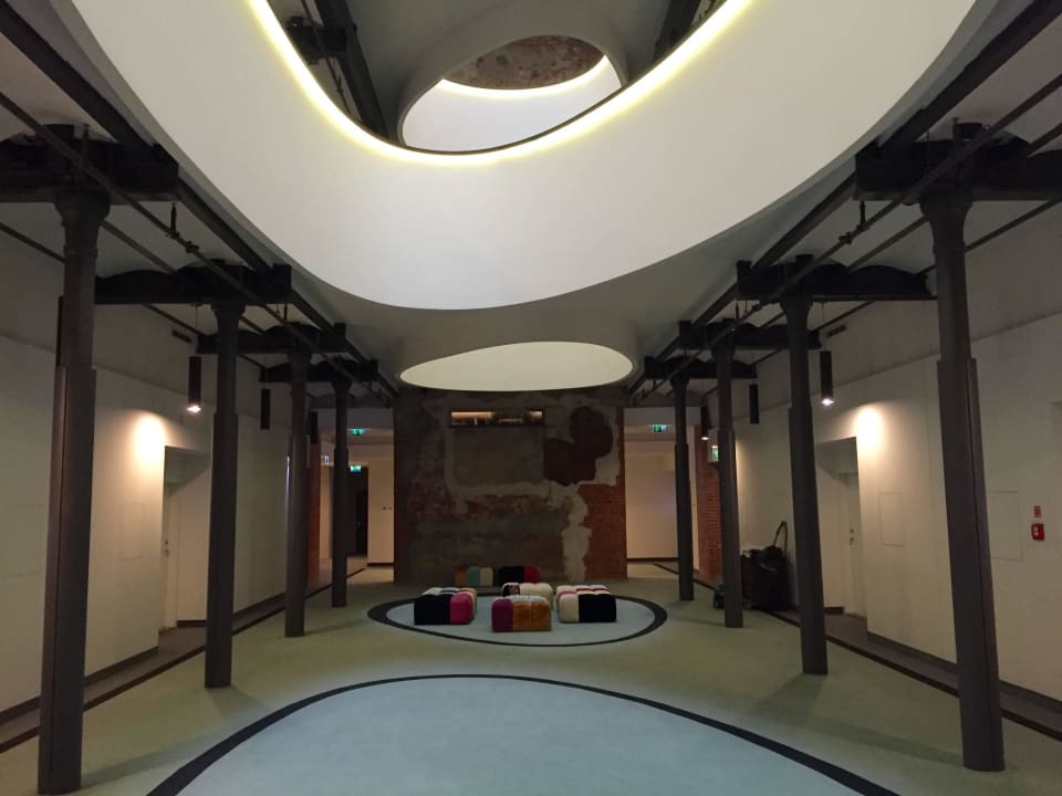 Korytarz Vienna House Andel's Lodz