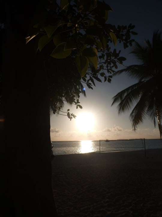 Sonnenuntergang an der Watereggs Bar Sun Siyam Iru Fushi