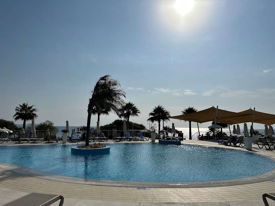 Pool Asterias Beach