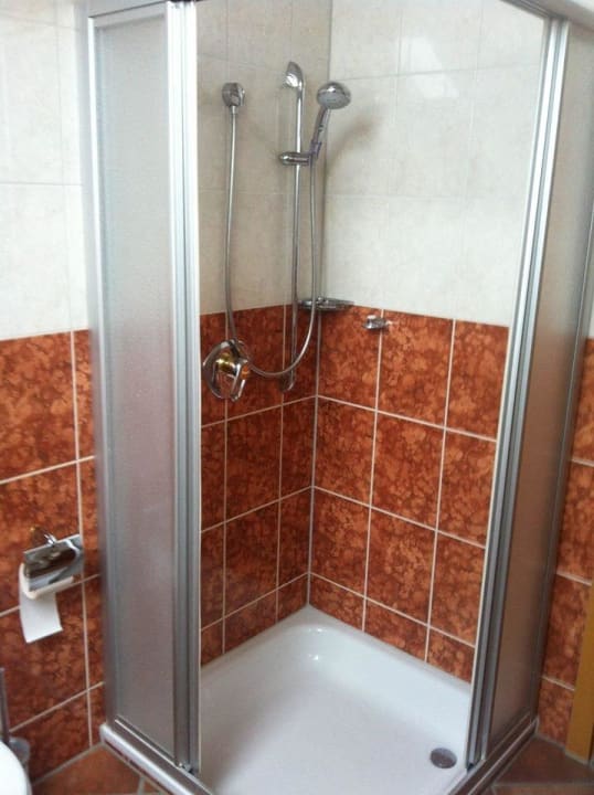 Großzügige Dusche Vita Haus am Palmengarten