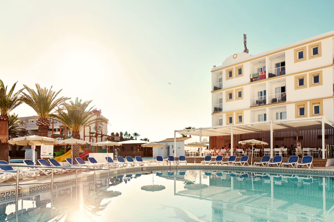 Außenansicht Globales Los Delfines Hotel