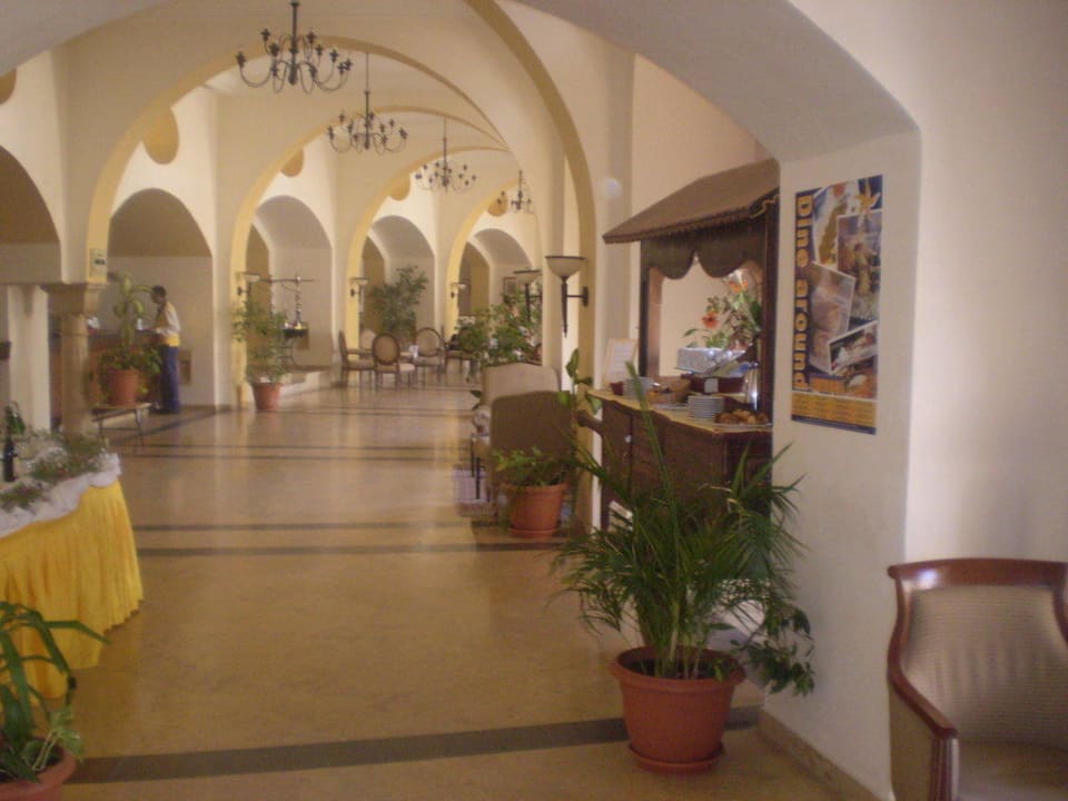 Kaffeestand neben der Bar Medina Solaria & Thalasso