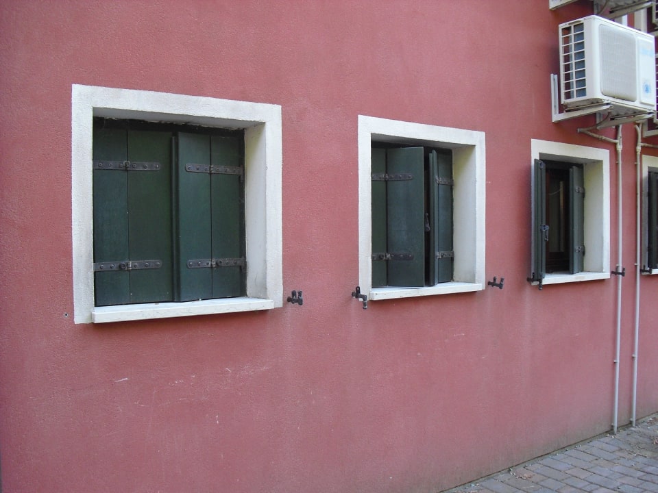 Aussenansicht vom Zimmer Tizé Village