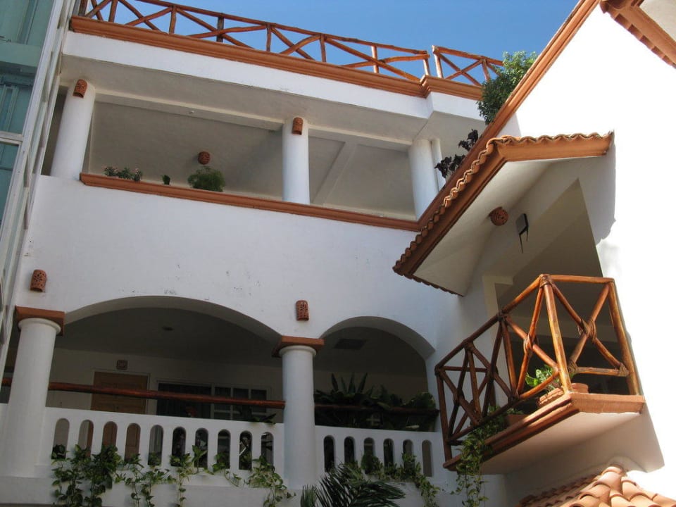 Aussicht vom Balkon in den Innenhof Hotel Illusion Boutique