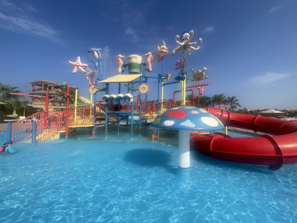 Pool Malikia Resort Abu Dabbab