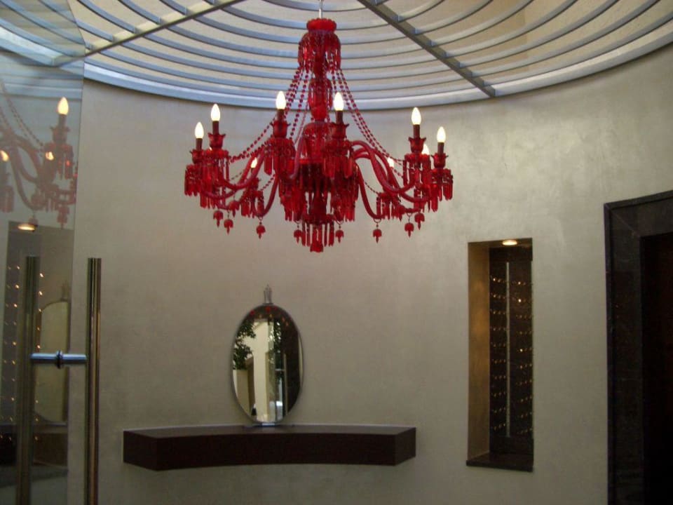Eingang a la carte  Lara Barut Collection
