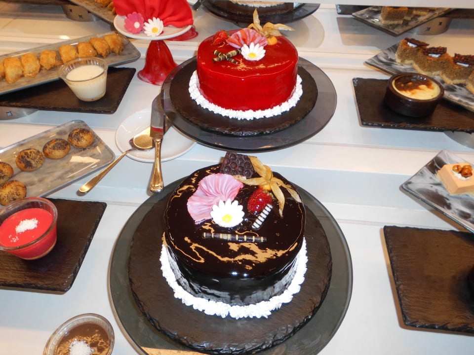 Gastro Iz Flower Side Beach Hotel