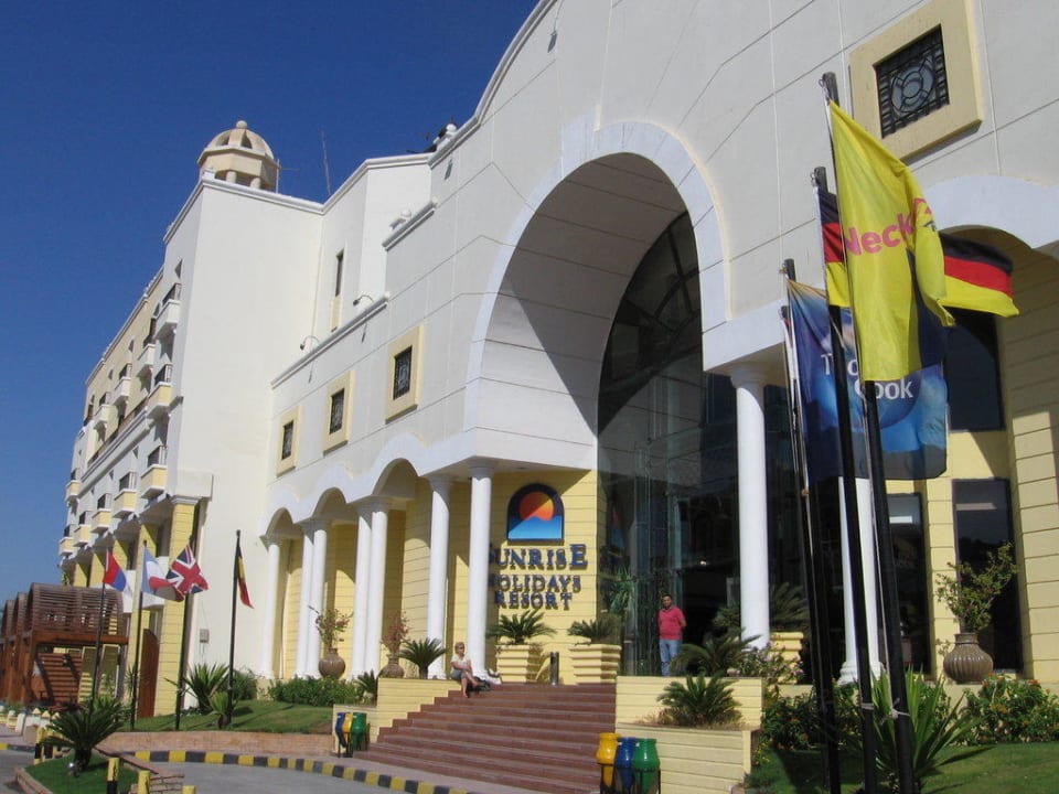 Eingang Sunrise Holiday Resort SUNRISE Holidays Resort (Adults Only)