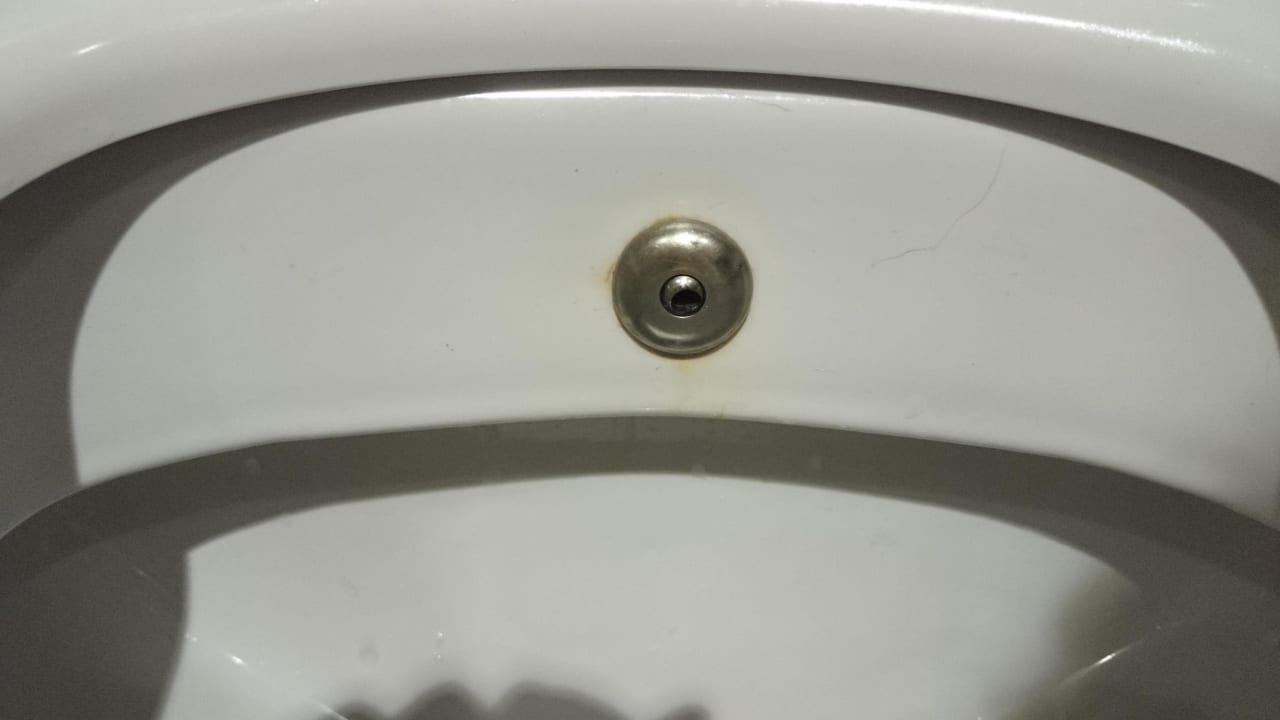 Toilette 6 Wochen nach Eröffnung Port Nature Luxury Resort & Spa