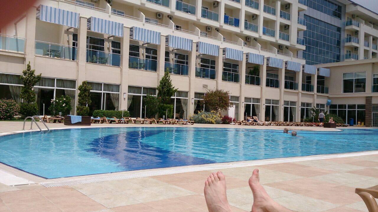 Großer Pool Solivia Hotel