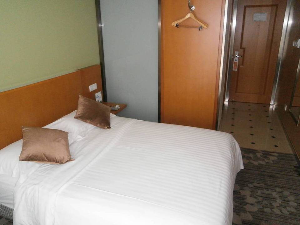 Doppelzimmer Dazhong Airport Hotel Shanghai