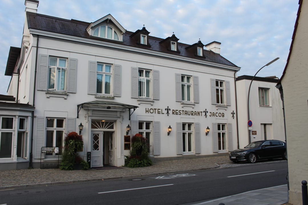 Außenansicht Hotel Louis C. Jacob