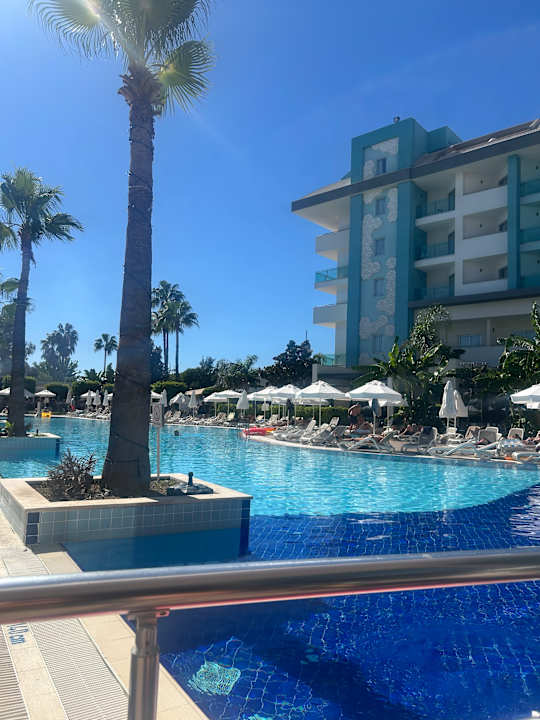Pool Seashell Resort
