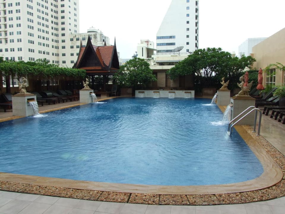 Pool The Sukosol Hotel