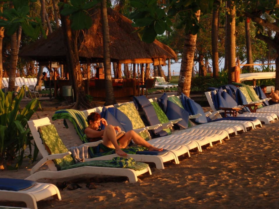 Abends am Strand Kila Senggigi Beach Lombok