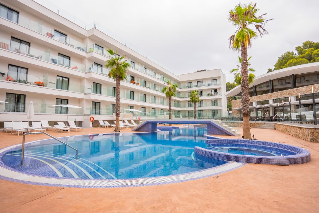 Pool Hotel Morlans Suites