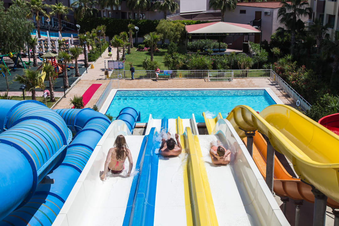 Pool Hane Family Resort