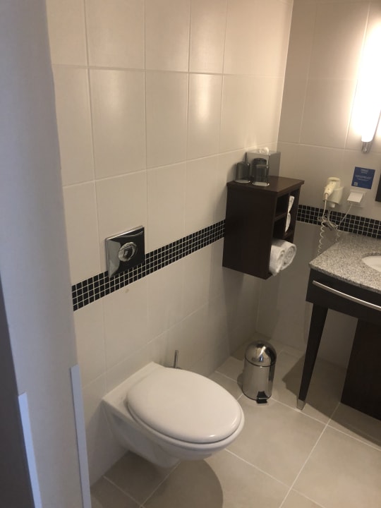 Zimmer Hampton by Hilton Berlin City West