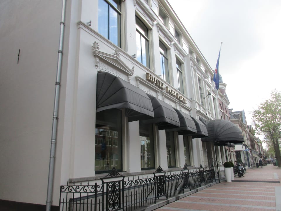 Außenansicht Post Plaza Hotel & Grand Café