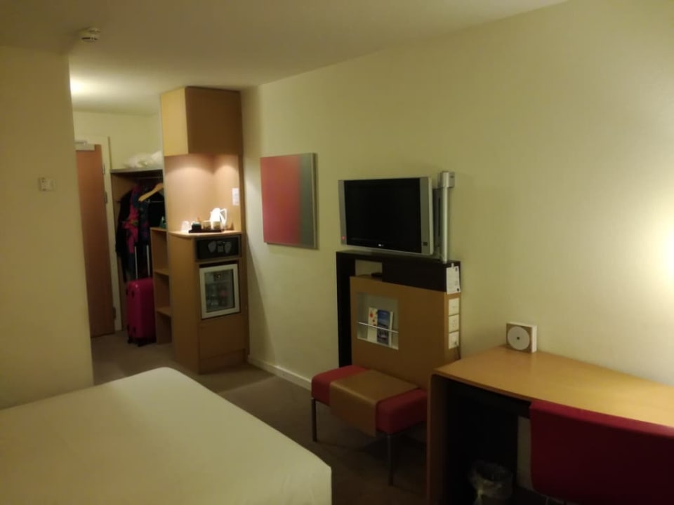 Wejście i korytarz Hotel Novotel Lausanne Bussigny