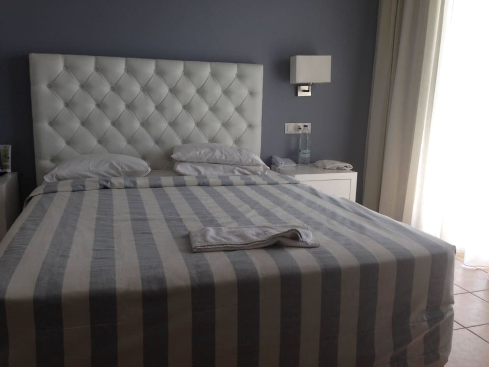 Großer Schlafraum HARPIN Georgioupolis Resort Aquapark & SPA