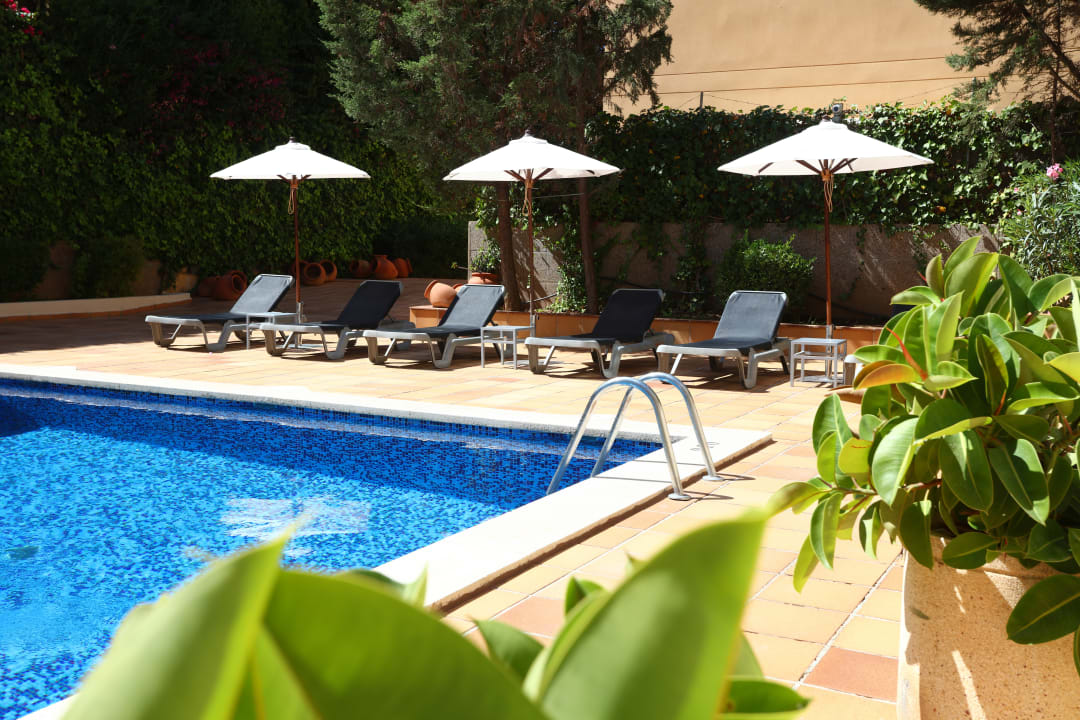 Pool Apartamentos Jade