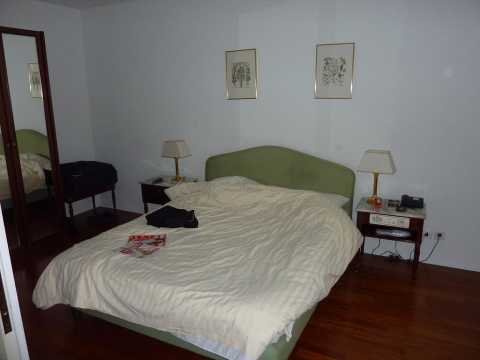 Grosses Schlafzimmer mit Schiebetüre Villa Sassa