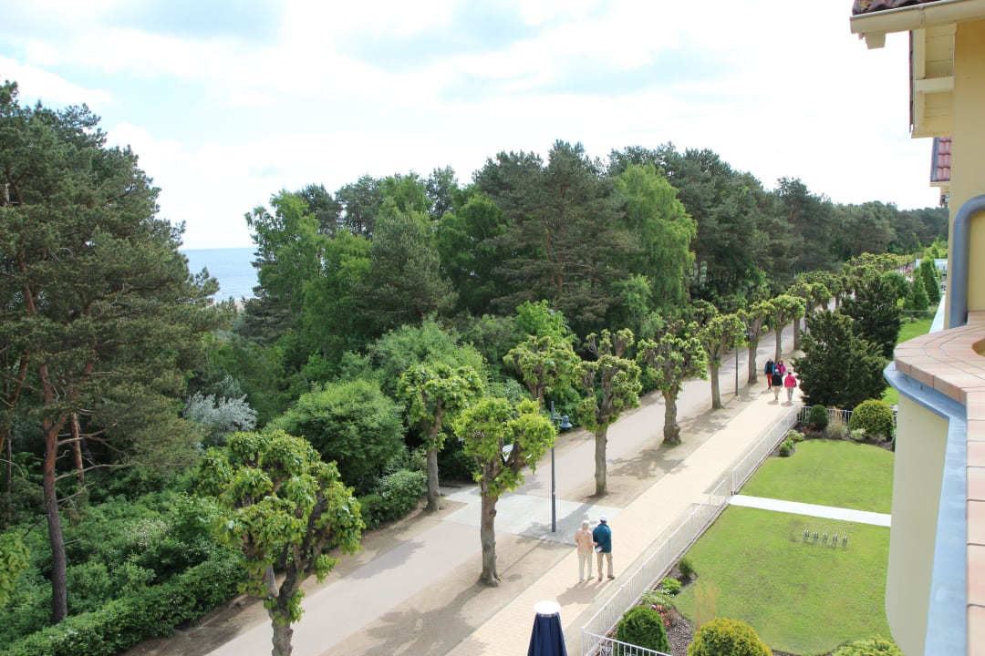 Blick Seepromenade Richtung Swinemünde Hotel Villa Seeschlößchen