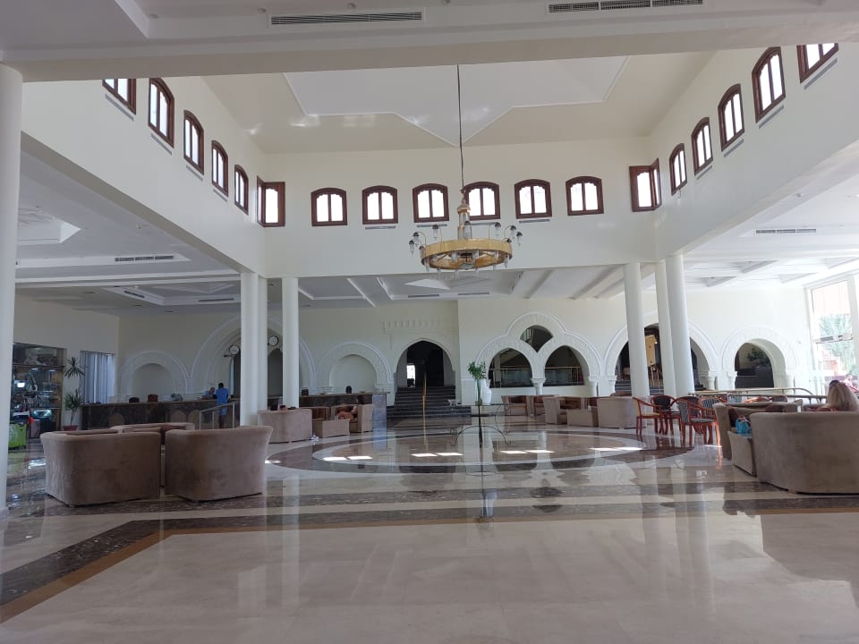 Lobby Pensée Royal Garden Beach Resort