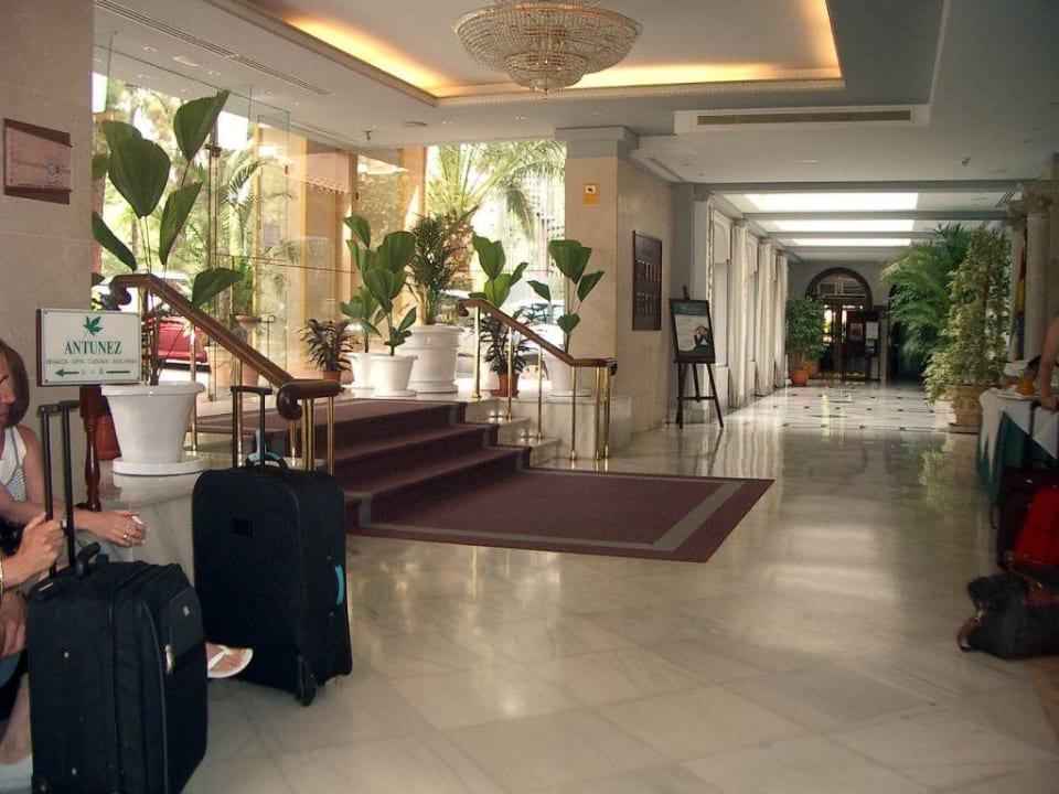 Eingang Hotel El Fuerte Marbella