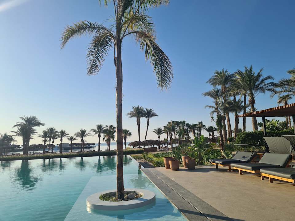 Pool Serry Beach Resort