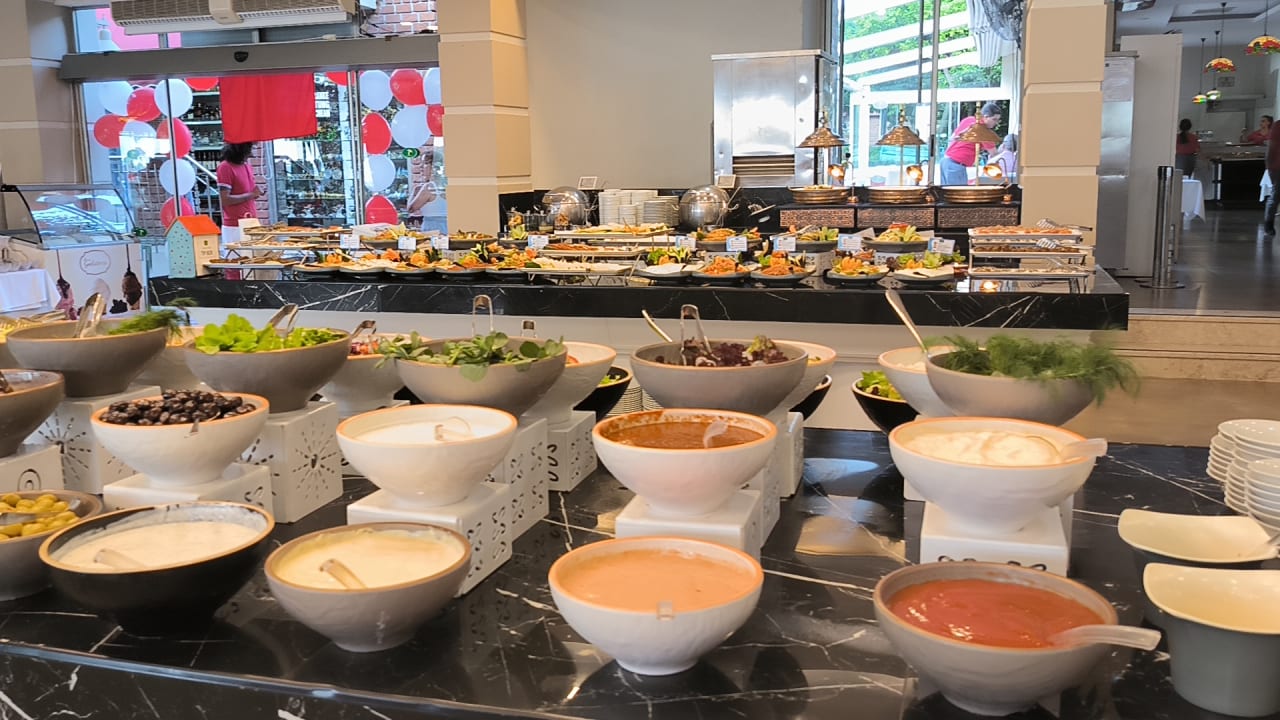 Gastro Can Garden Beach