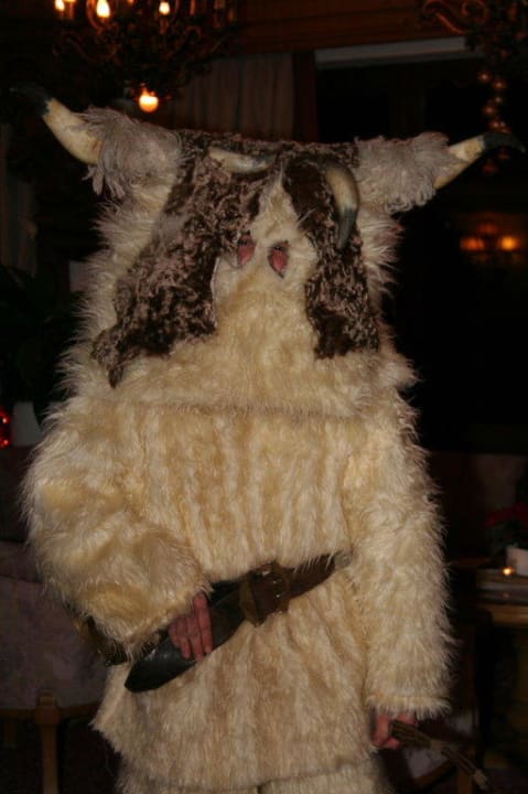 Nikolausfeier mit Klausentreiben  Berghotel Tirol