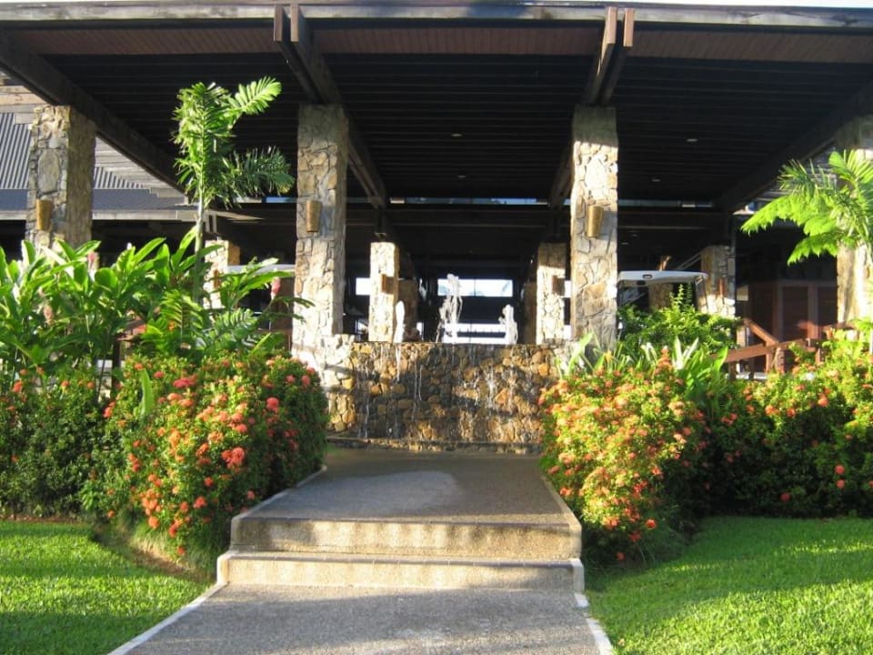 В отеле. Warwick Fiji Hotel