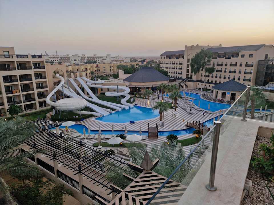 Pool Steigenberger Aqua Magic