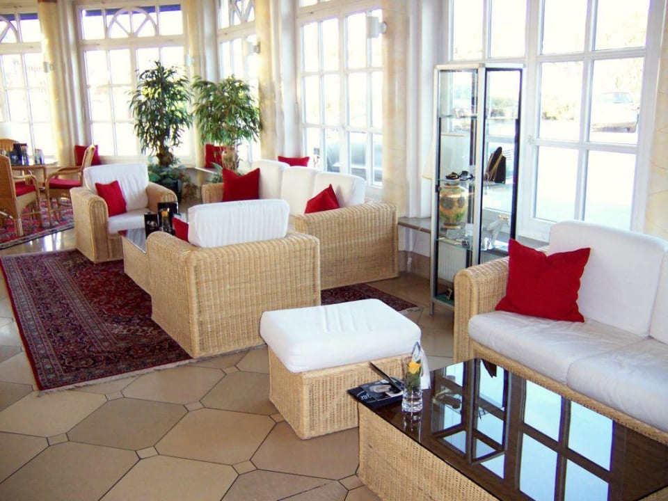 Bereich vor der Rezeption Kim Hotel Dresden