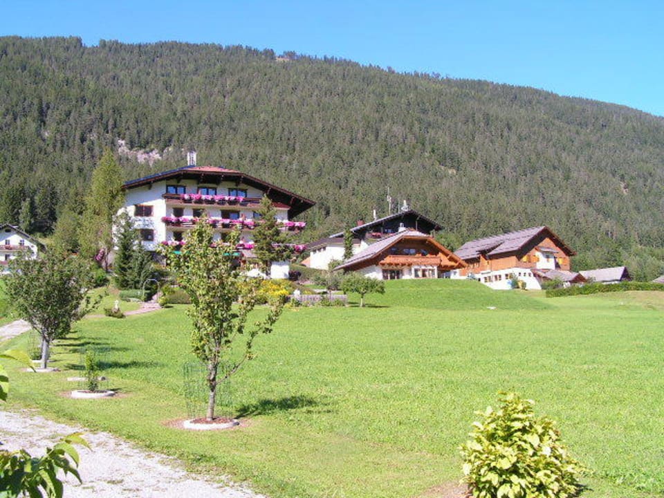 Hotel Wiesenhof Hotel Wiesenhof direkt am Weissensee