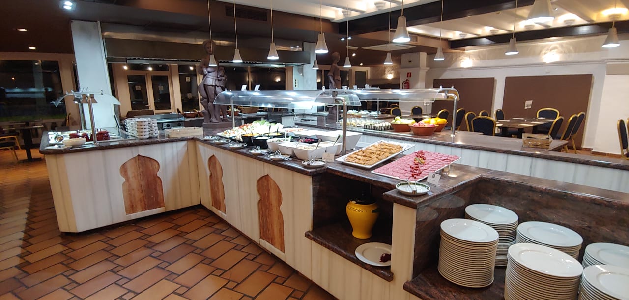 Gastro Abades Benacazón Hotel