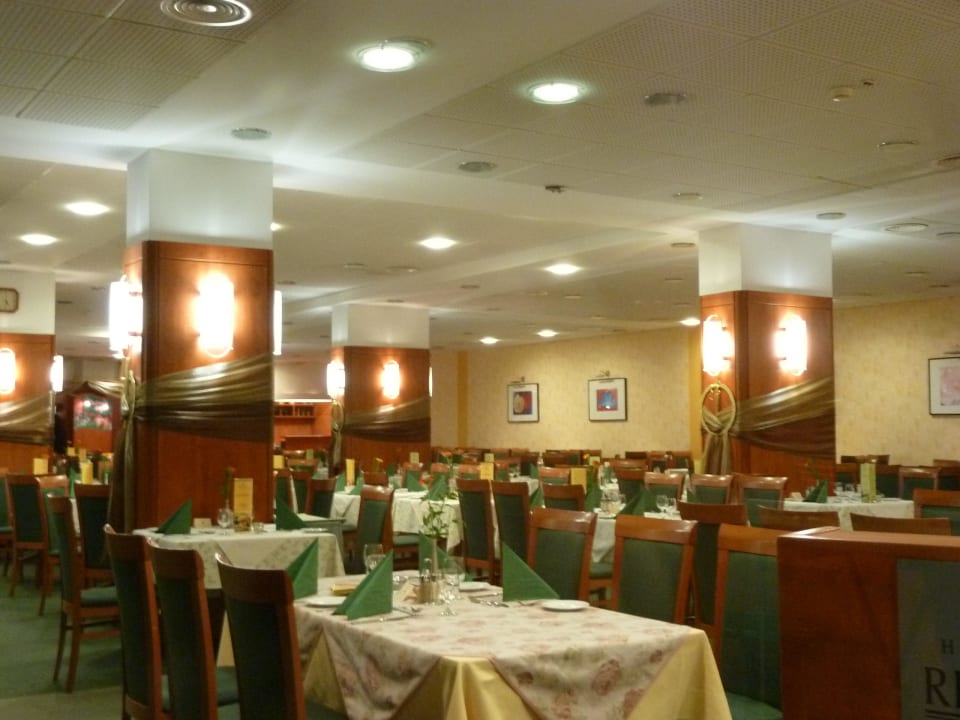 Tische im Restaurant Hunguest Bük