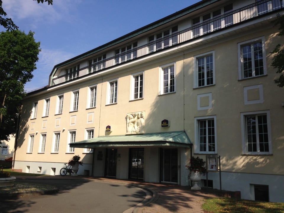 Das Hotel von außen Hotel DER LINDENHOF