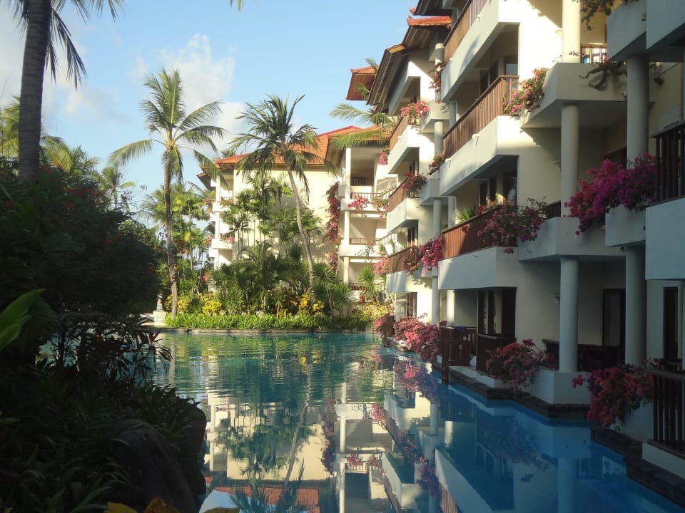 Lagune mit Zimmer The Laguna A Luxury Collection Resort & Spa