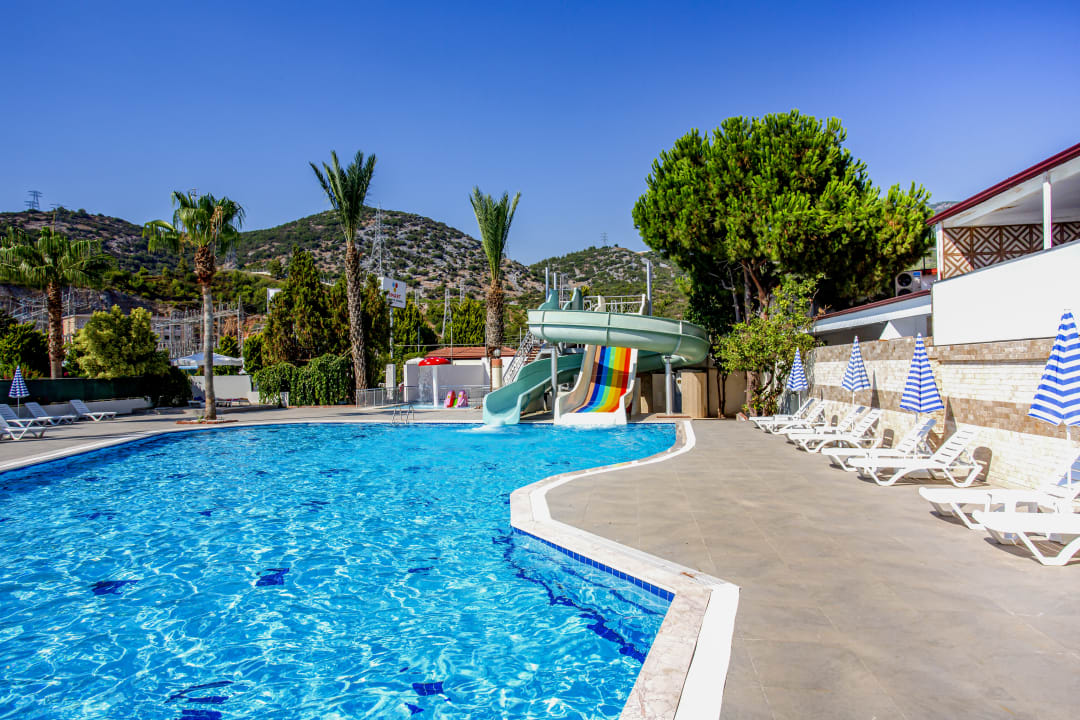 Pool Club Hotel Mirabell