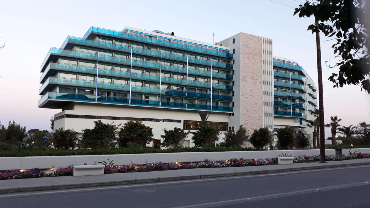 Außenansicht Hotel Calypso Beach