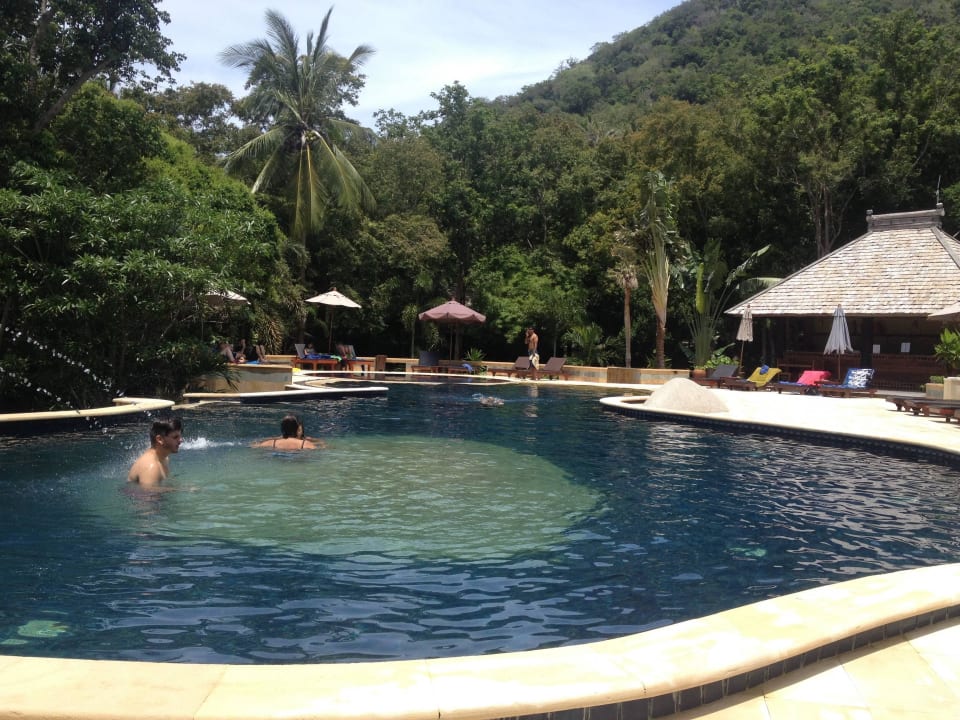 Grosszügiger Pool Sensi Paradise Beach Resort