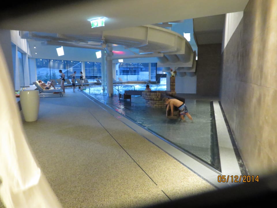 Vom Eingang  Baby- & Kinderhotel Laurentius