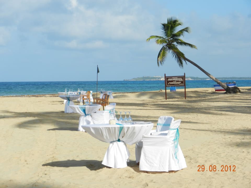 Romantikdinner am Strand Wyndham Alltra Punta Cana