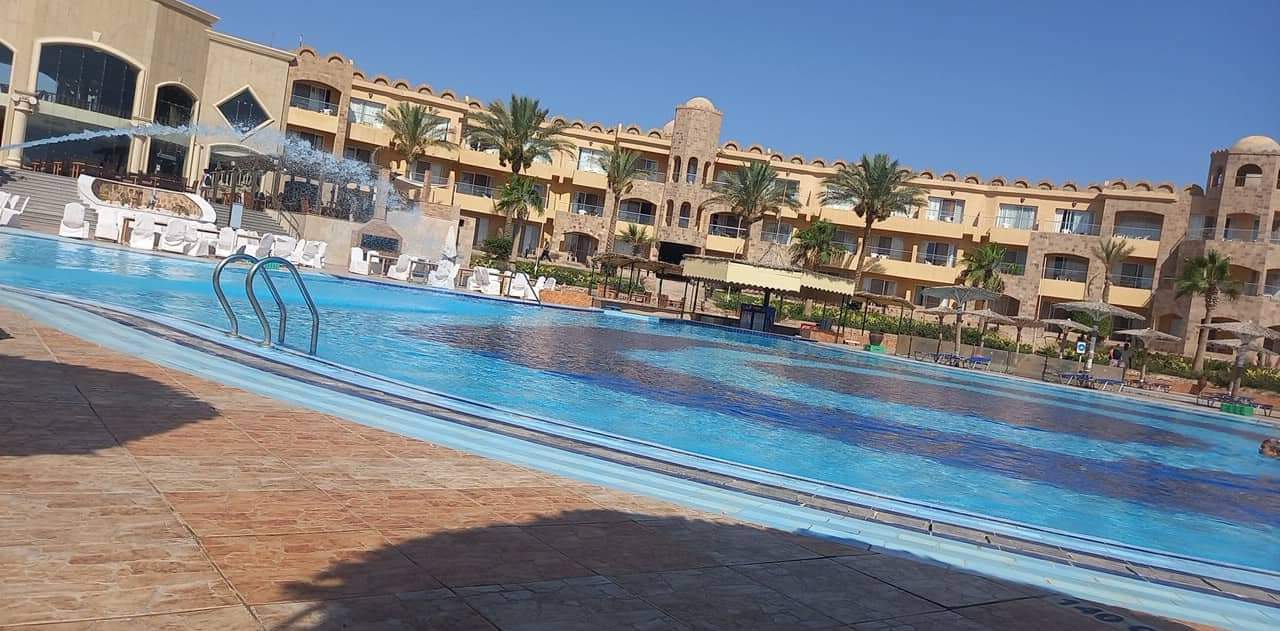 Pool Utopia Beach Club