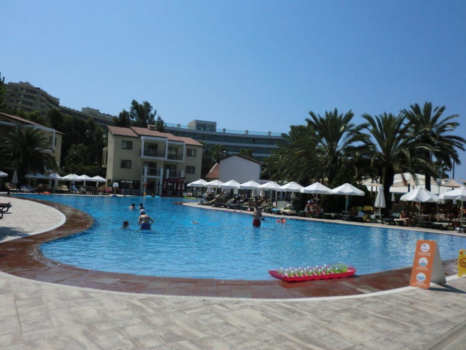 Pool Arum Barut Collection