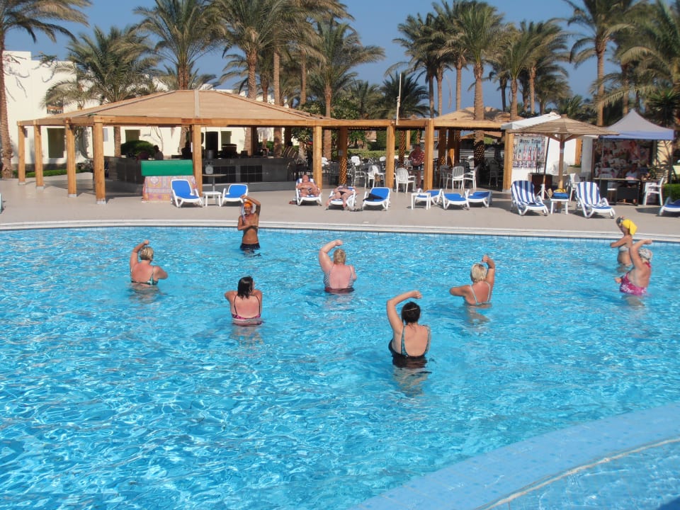 Wassergymnastik mit Animationteam Palm Beach Resort